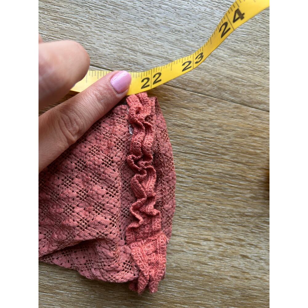 Free People Kika Top CoralPink LaceyVNeck ButtonFront Blouse Boho indie festival - Picture 16 of 16